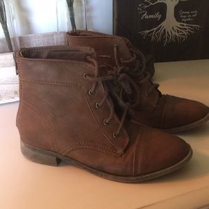 Candie’s Ankle Boots